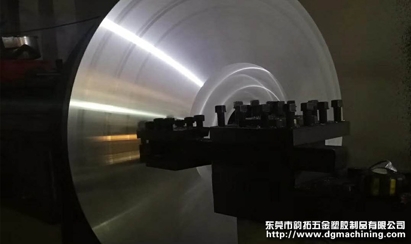 大型數(shù)控車床加工的使用要求 大型數(shù)控車床加工的使用要求